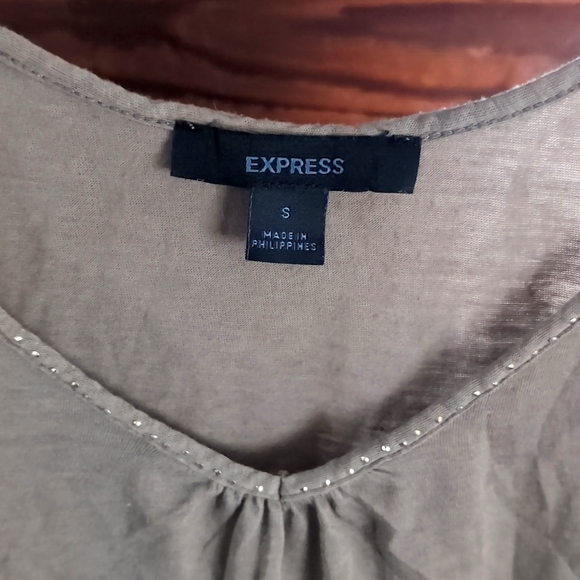 Express gray-green spaghetti strap flowy tank size small - Picture 2 of 5